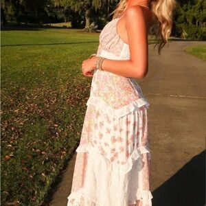 VIRAL SOLD OUT NWT Aderny Dress